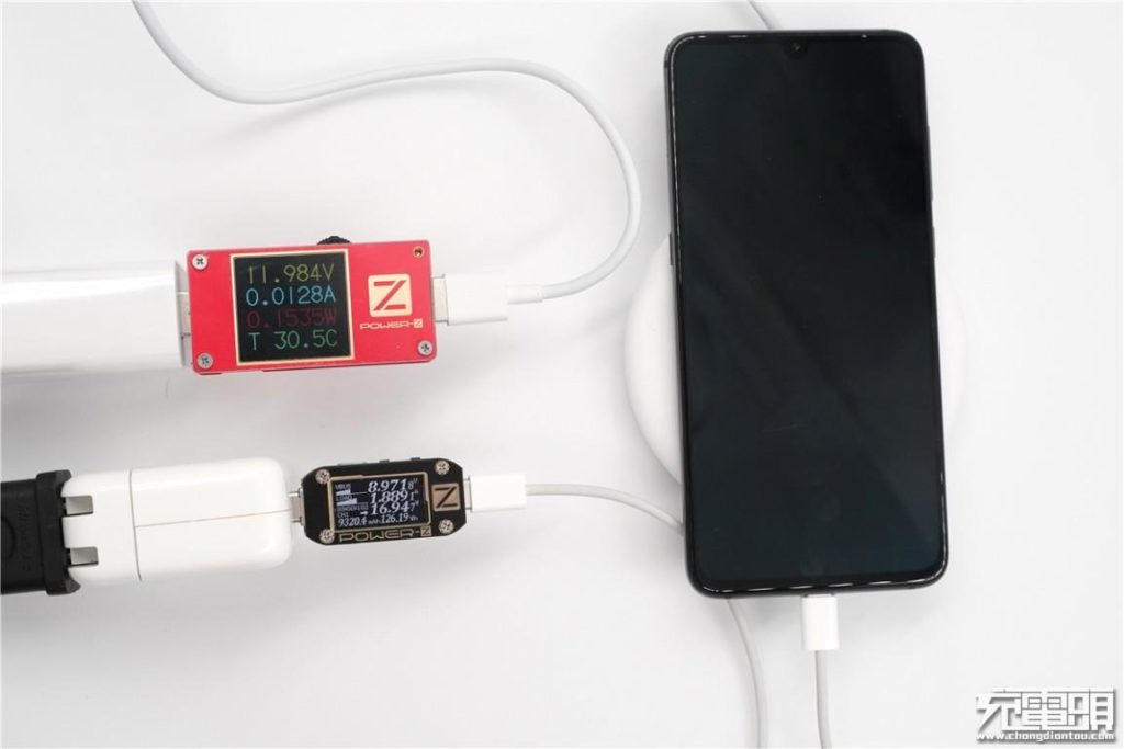 Xiaomi Mi 9 і його «подвійна зарядка»