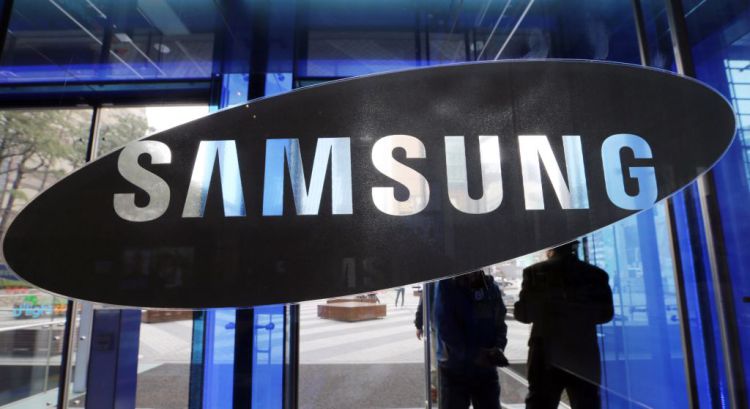 Samsung інвестує в мікросхеми пам'яті