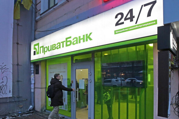 ПриватБанк разрешил оплачивать покупки “пустыми” кредитками