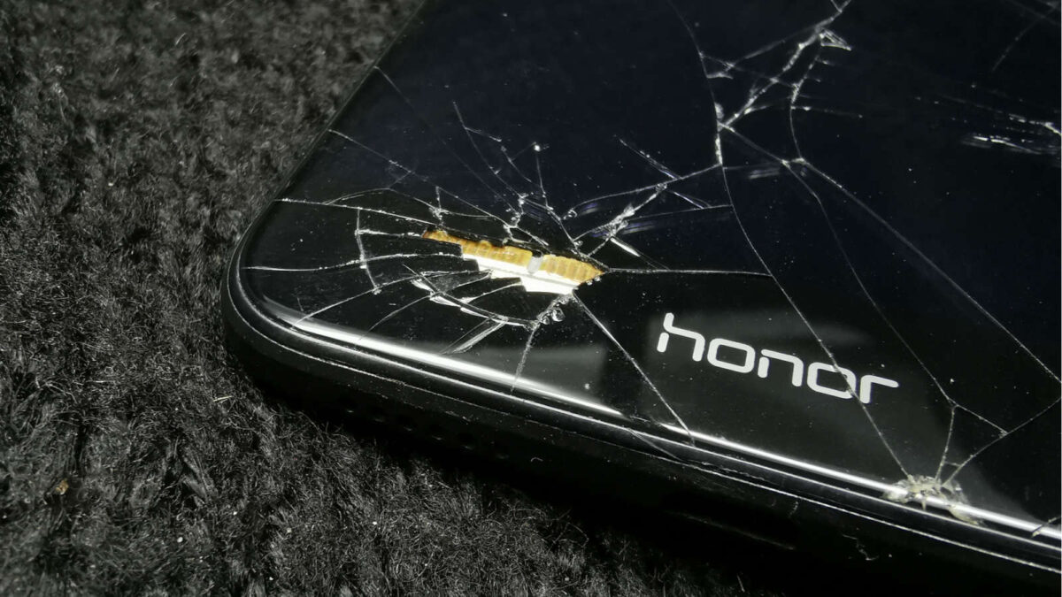 В Україні процвітає афера з розбитими телефонами