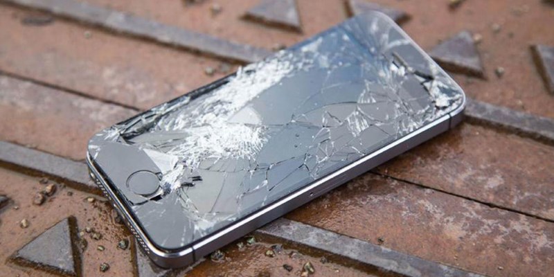 В Украине процветает афера с разбитыми телефонами