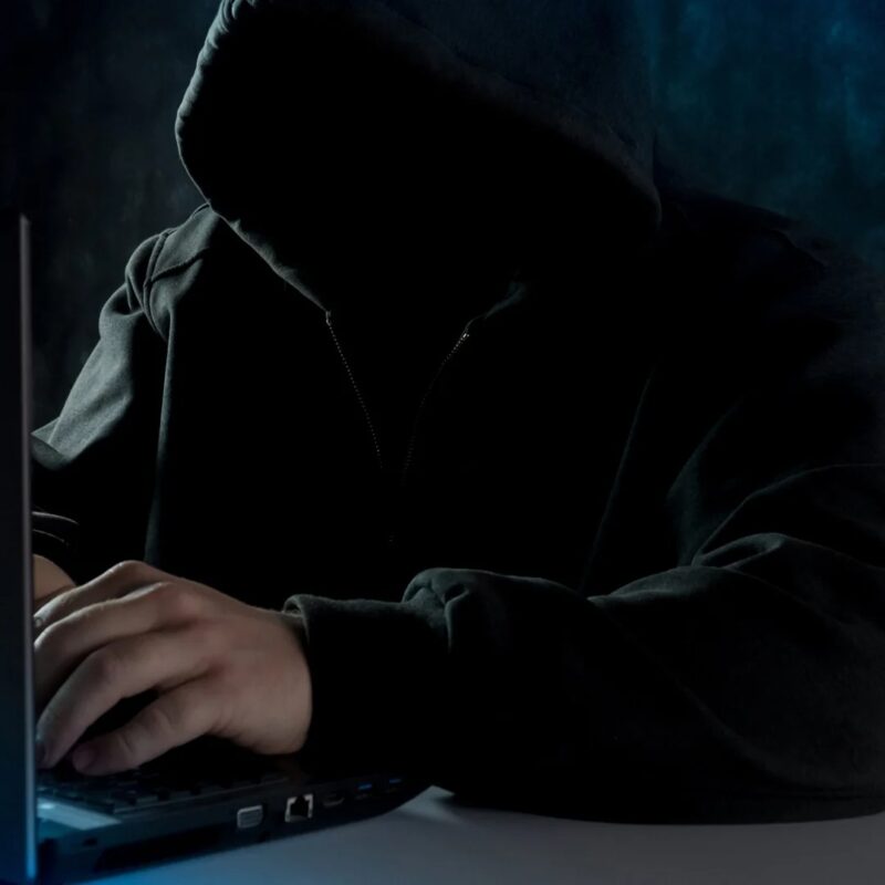 “Зливали” бази даних українських банків: СБУ викрила хакерів
