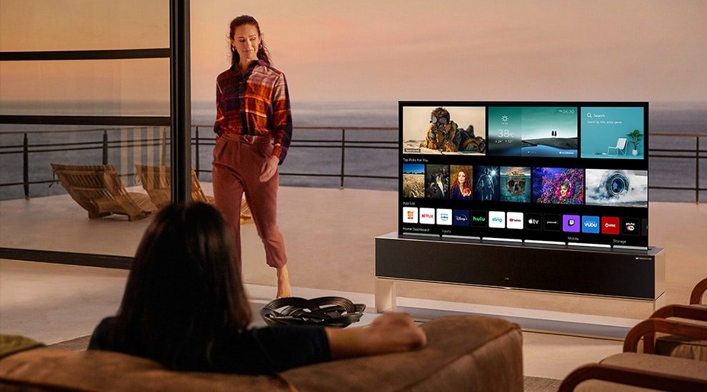 LG розпочала продаж телевізора, що згортається в рулон
