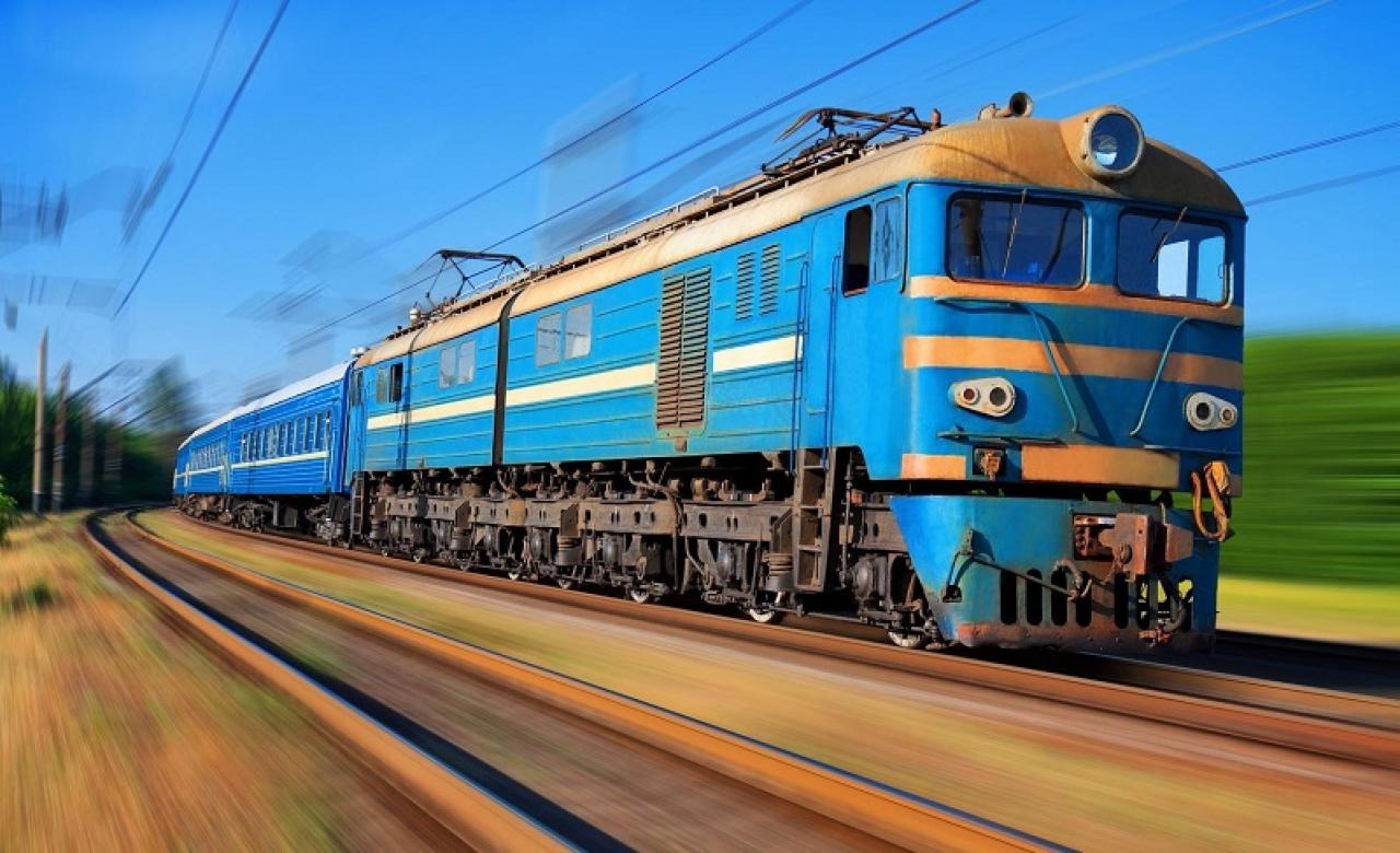 Стало відомо на скільки подорожчають квитки на потяги в Україні вже в травні