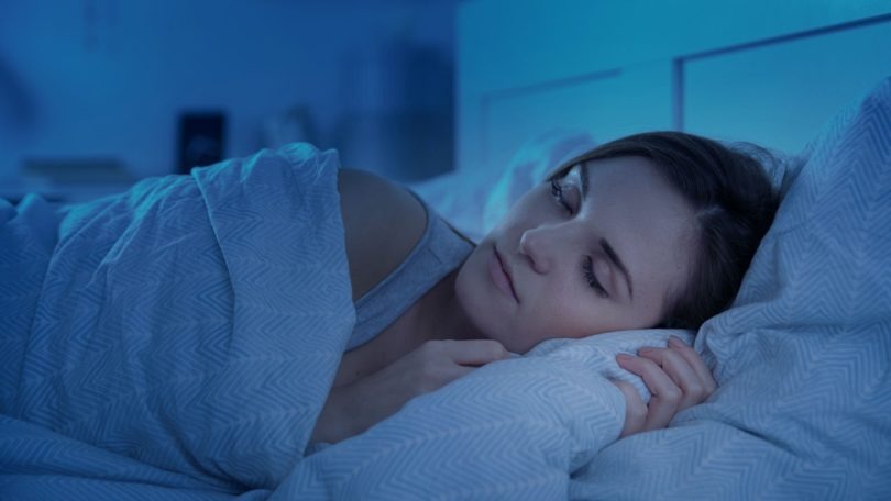 Вчені назвали простий спосіб подолати безсоння за одну хвилину