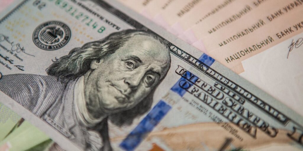 В Україні ходять унікальні долари, які коштують у десятки разів більше номіналу