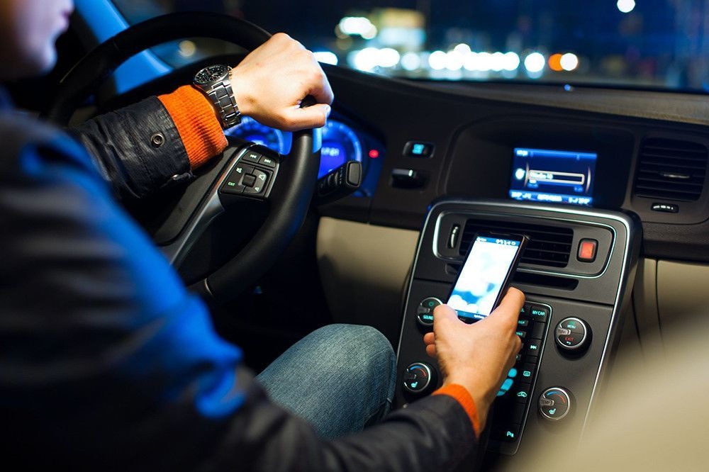 Складено ТОП-12 кращих смартфонів для роботи в таксі у 2021 році