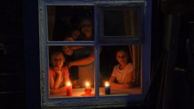 свічка на вікні