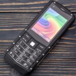 Кнопковий Android