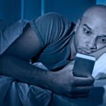 смартфон ніч сон