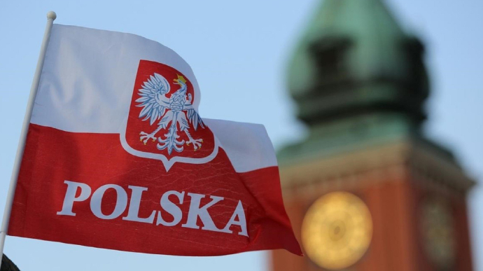 Новые правила трудоустройства в Польше вступили в силу: как изменится жизнь украинских заробитчан  