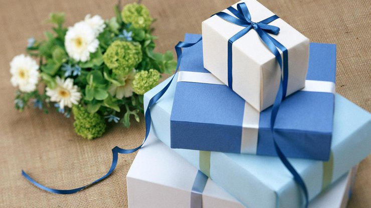 К болезни и разлуке: ТОП-7 запретных подарков, которые нельзя дарить и принимать в дар