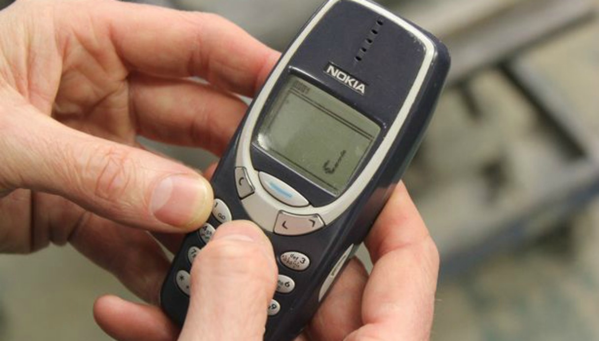 Хакери адаптували Nokia 3310 для крадіжок Toyota та Lexus