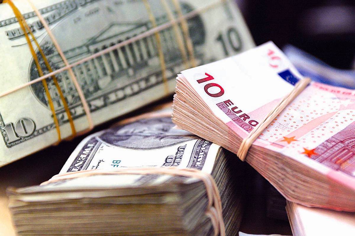 Заработали новые правила вывоза валюты из Украины