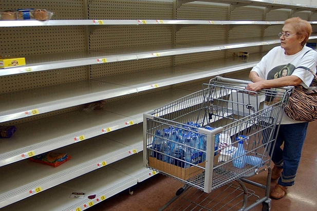 Война в Украине спровоцирует дефицит популярных продуктов: что может исчезнуть с полок