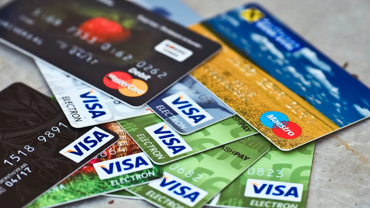 5 факторів, які роблять ваші гроші на картці незахищеними