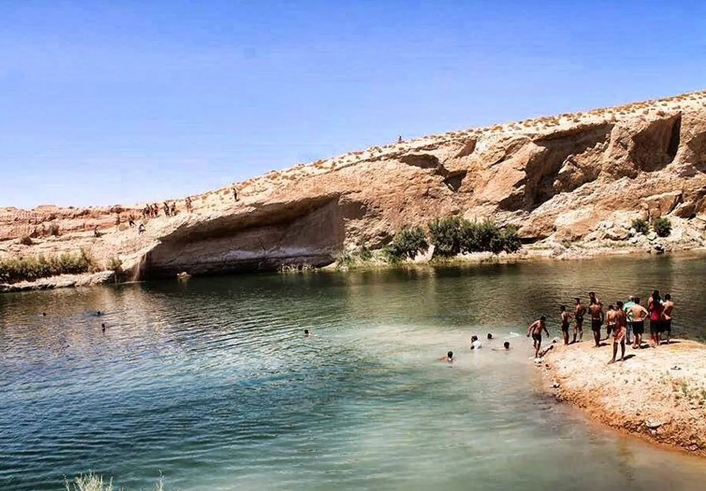 Озеро, що з’явилось лише за одну ніч, несе небезпеку для людей – Лак-Де-Гафса в Тунісі