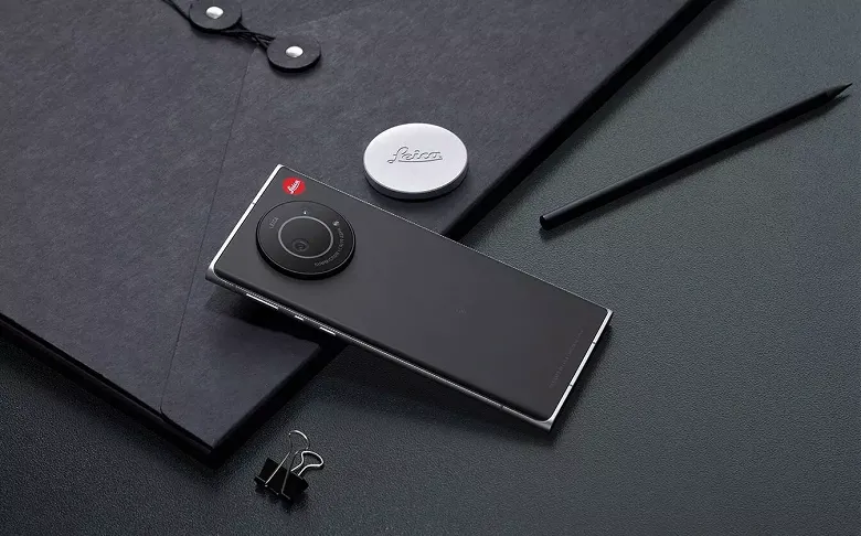 Xiaomi 12 Ultra отримає культовий червоний логотип Leica