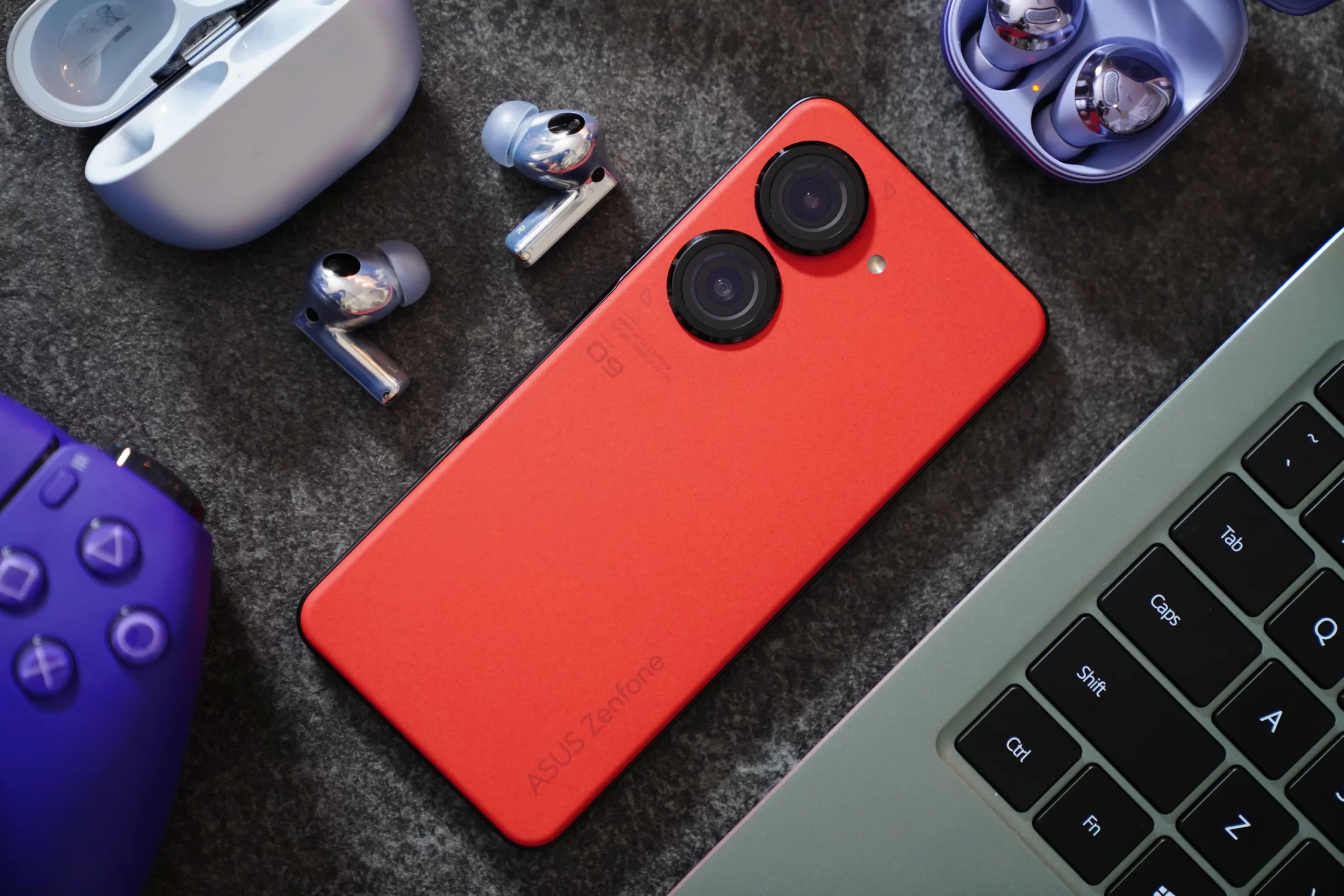 Asus ZenFone 9 – компактний смартфон з вражаючими можливостями