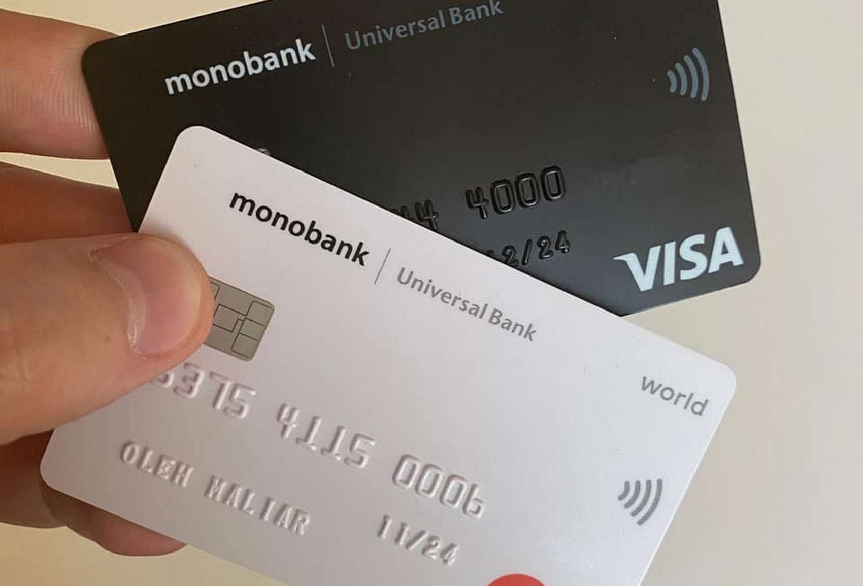 Монобанк списує гроші з карток, а за їх повернення вимагає 19 доларів: що відбувається
