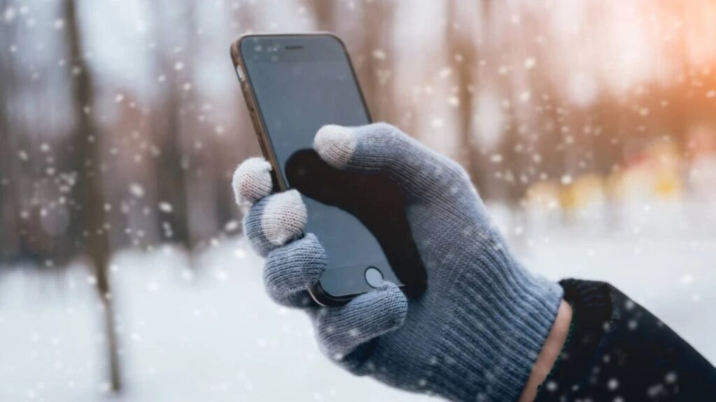 Смартфон сніг