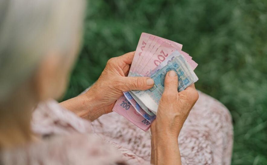 Українцям пообіцяли новий вид пенсій: хто може отримати