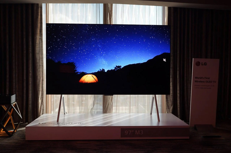 LG випустила перший у світі бездротовий OLED-телевізор за 30 тисяч доларів