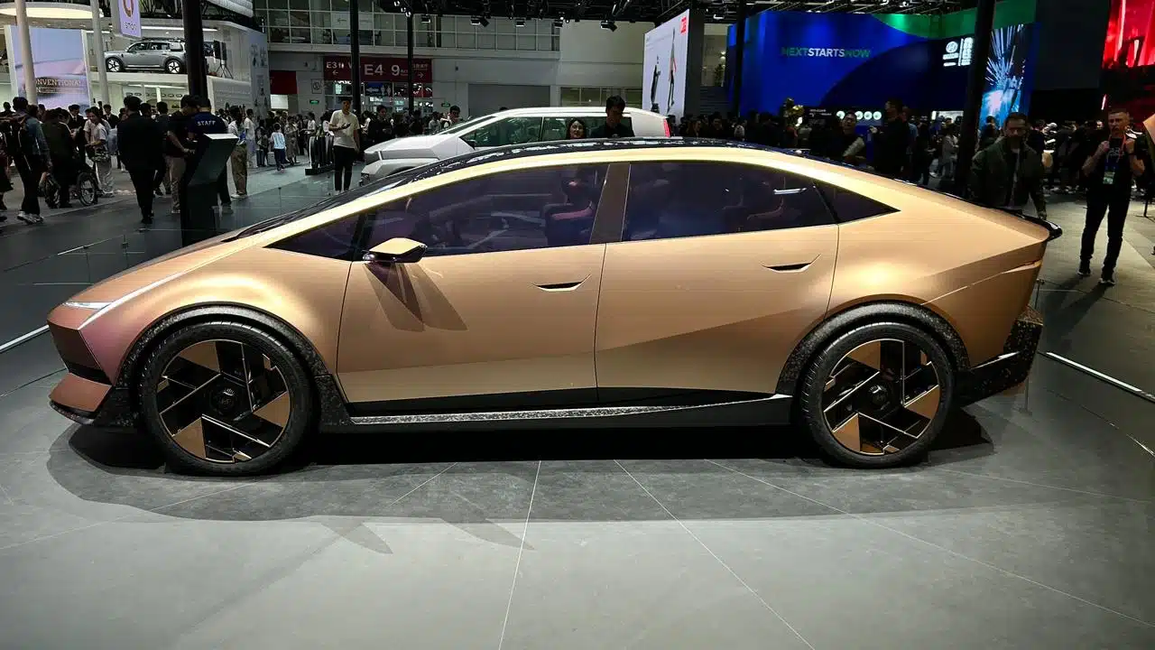 Hyundai Ioniq V