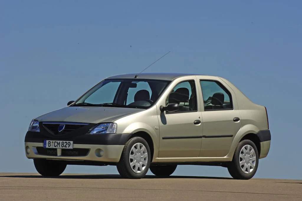 Dacia Logan першого покоління (2004–2013)